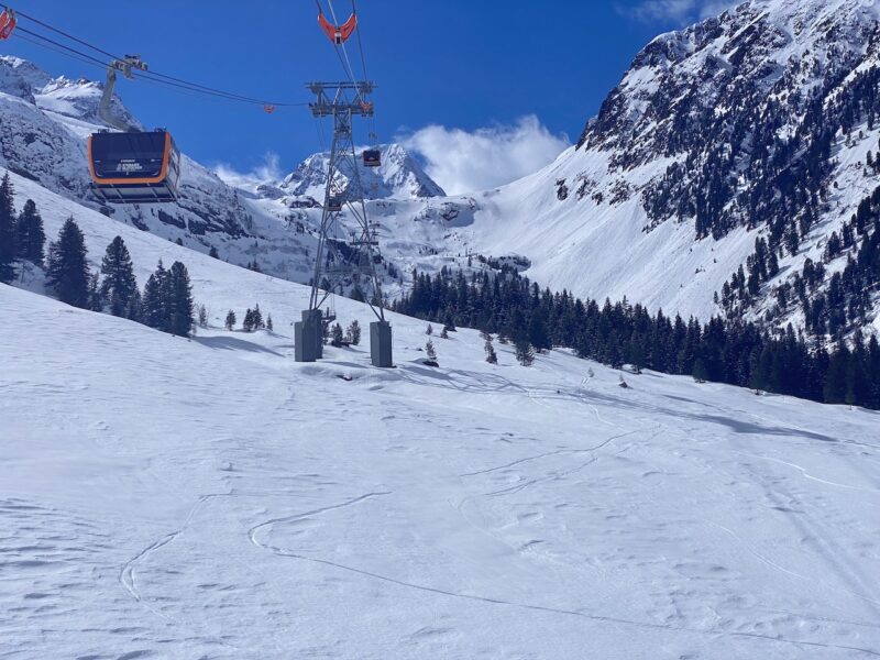 Innsbruck Ski + City, Stubai. Image © PlanetSKI